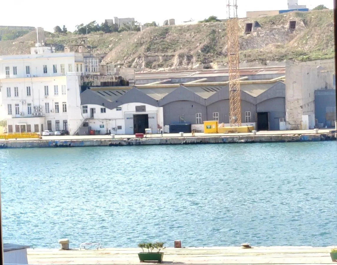 Apartment Cabin 4 Savynomad Harbour Residences Wow Views Cospicua