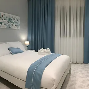 The Wright Angle Apartament